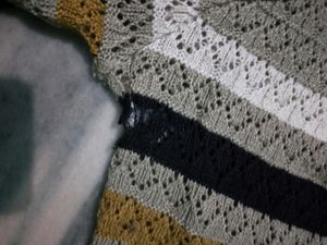 Grey Sweater, Used, Flaws Are Mentioned In Photos