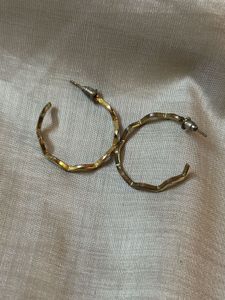 ✨💛🫶🏻Gold Tone Hoop Earrings🫶🏻💛✨
