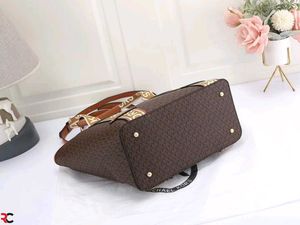 Michael Kors Signature Tote Bag