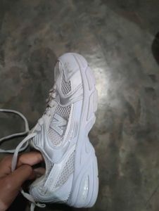 (new Balance sneakers)
