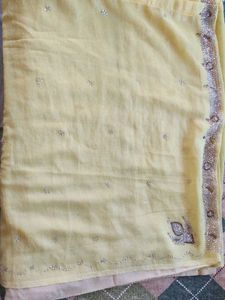 Yellow Embellished Saree💛