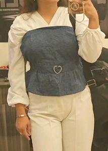 Chic Denim &amp; White Puff Sleeve Top