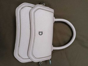 Chic Pink Top-Handle Handbag with Detachable Strap