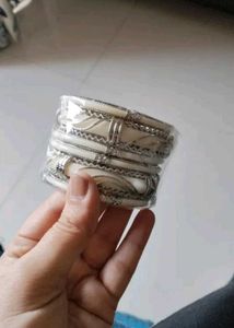 Elegant White &amp; Silver Bangles Set
