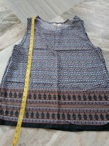 Stylish Sleeveless Printed Top