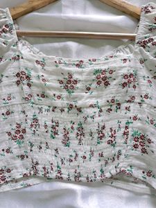 Vintage Floral Print Puff Sleeve Top