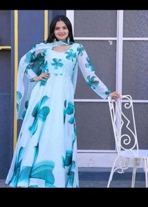 The anarkali suit set