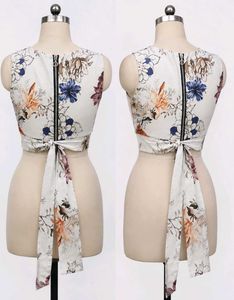(1400)Stylish Floral Print Crop Top