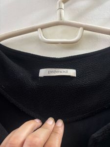 PROMOD Chic Black V-Neck Dress with Zipper Pockets