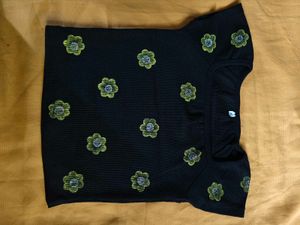 Black Ribbed Top with Flower Appliques