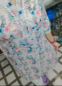 Beautiful Floral Print Kurta Set