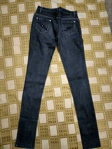 Classic Black High-Waisted Jeans