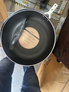 F Smartbuy Unused Kadhai Large With Handle N Lid