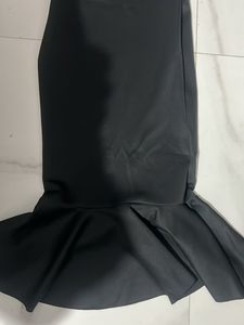 Chic Black Off-Shoulder Ruffle Dress