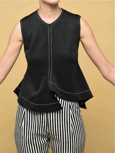 Chic Sleeveless Black Peplum Top