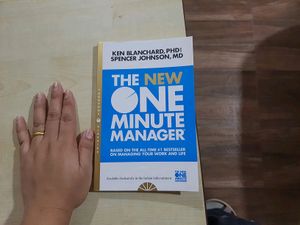 🆕 The New One Minute Manager Book Paperback