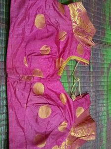 Cream &amp; pink border Silk Saree with blous