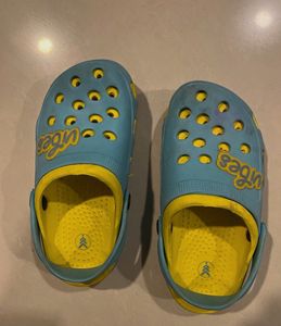 Unisex Beautiful Contrast Pine Kids Clog Size 31