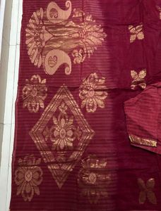 Elegant Maroon Saree with Gold Motifs