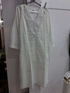 Elegant White Chikankari Kurta with pant