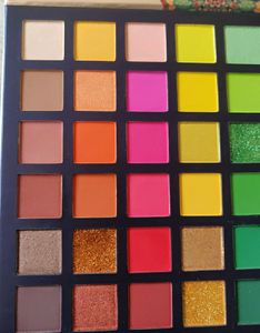 Ucanbe Exotic Flavours Eyeshadow Palette 🤩