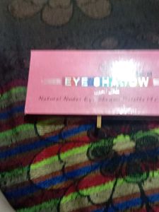 Natural Nudes Eye Shadow Palette