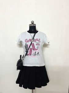 Cowgirl Vibes Graphic Tee