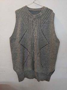 Grey Cable Knit Sleeveless Sweater Vest