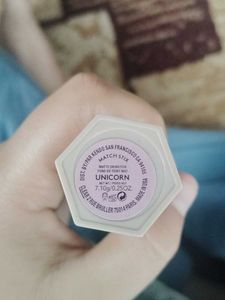Fenty Beauty highlighter