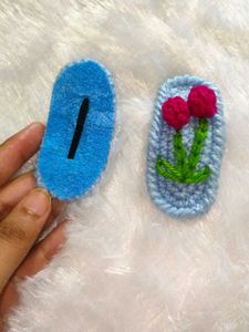 Crocheted tulip hair clips