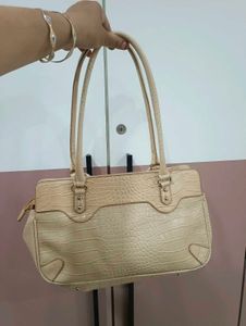 Cream Croc Embossed Shoulder Bag