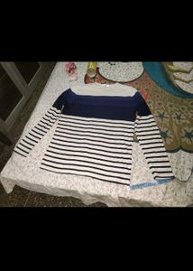 Stylish mix sizes tops 4