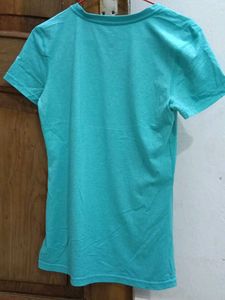 Nike Women's V-Neck T-Shirt