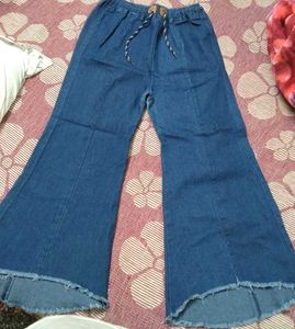 ⚠️combo offer,Flared Jeans &amp; Twist Top Set