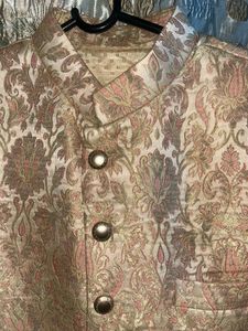 Royal Gold Brocade Sherwani Set ✨*