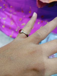 Elegant Red Stone Ring(925 pure silver)