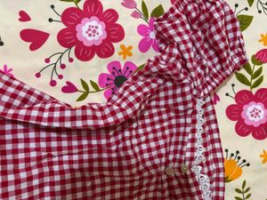 Red Gingham Puff Sleeve Top💗🌟🌸