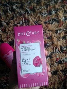 Dot &amp; Key Dragon Fruit Bounce Sunscreen SPF 50+