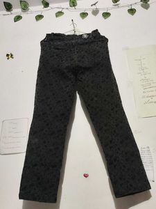 💖 Stylish Skull Print Jeans 🎀