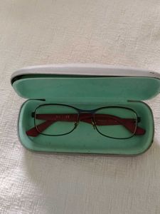Stylish Eyeglasses with Case