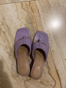 Stylish Lavender Slide Sandals