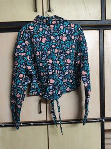 Floral Print Cropped Button-Up Shirt
