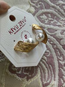 Elegant Pearl &amp; Gold anti tarnish earings