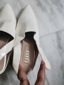 Chic White Slingback Heels