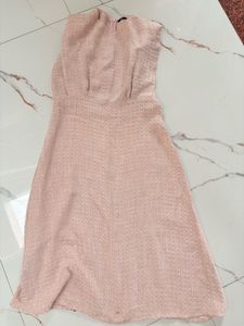 Elegant Pink Textured Dress