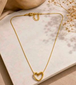 Gold Heart Pendant Necklace