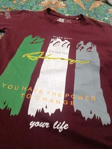 Maroon Graphic Print T-Shirt