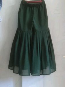 Emerald Green Kurta Set with Embellishments