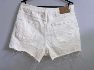 Cream Denim High-Waisted Cut-off Shorts