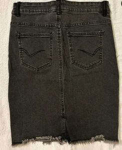 ONLY Dark Wash Denim Skirt